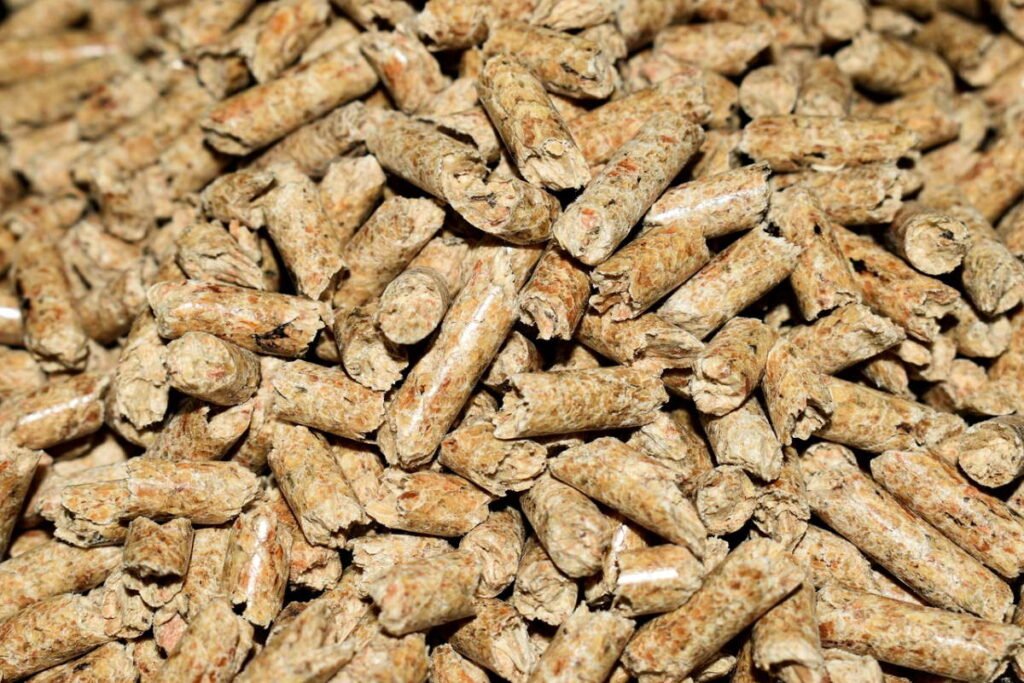 Using pellets when heating a house with a pellet stove